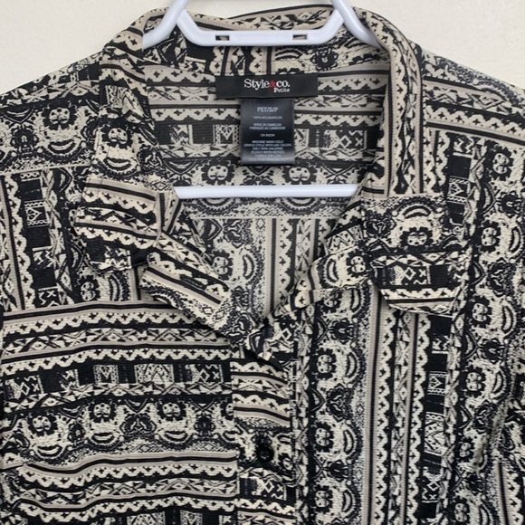 Style &Co Petite Button Down, 3/4 sleeve, Light,Airy Blouse w Stretch - Picture 4 of 7